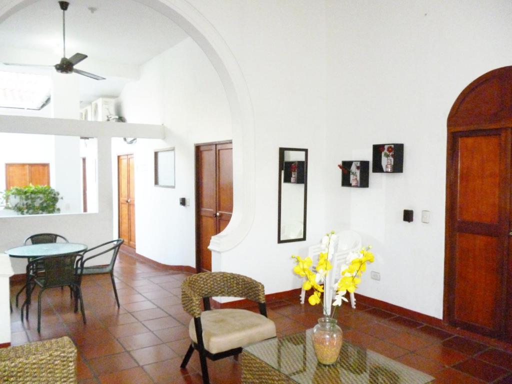 ホテル Hostal La Muralla Cartagena エクステリア 写真